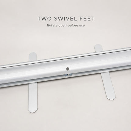 Dual swivel feet detail